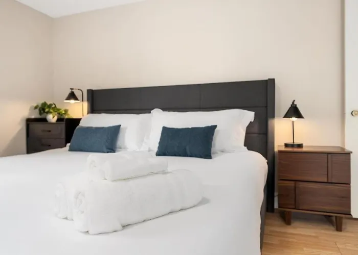 Hébergement de vacances Cozy Mid Century Oasis With 2 King Beds Peoria
